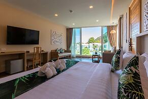 Vannee Golden Sands Beachfront Resort