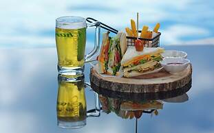 Vannee Golden Sands Beachfront Resort