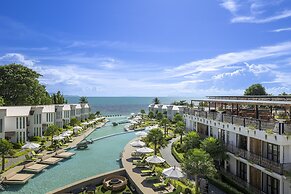 Vannee Golden Sands Beachfront Resort