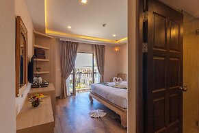 Vannee Golden Sands Beachfront Resort