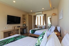 Vannee Golden Sands Beachfront Resort