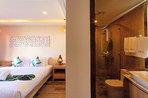 Vannee Golden Sands Beachfront Resort