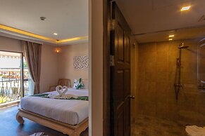 Vannee Golden Sands Beachfront Resort