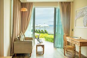 Vannee Golden Sands Beachfront Resort