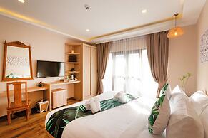 Vannee Golden Sands Beachfront Resort