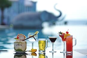 Vannee Golden Sands Beachfront Resort