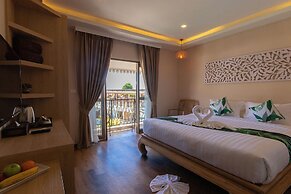 Vannee Golden Sands Beachfront Resort