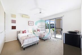 Zen Bayview Bliss - Luxury Mansion