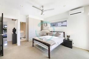 Zen Bayview Bliss - Luxury Mansion