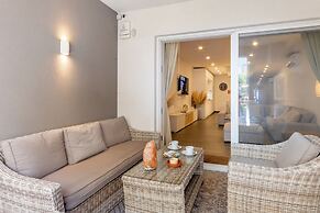 Modern Beautiful Pool And Sea Apt Qawra