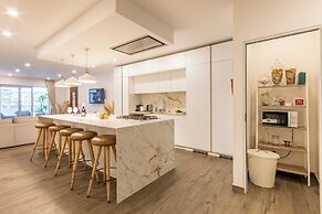 Modern Beautiful Pool And Sea Apt Qawra