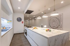 Modern Beautiful Pool And Sea Apt Qawra