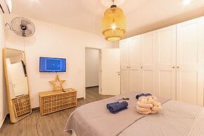 Modern Beautiful Pool And Sea Apt Qawra