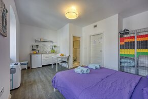 Blue Studio Apartment