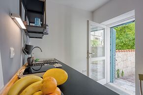Blue Studio Apartment