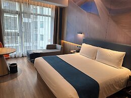 Shenzhen Naive S Hotel (Xili Metro Station Store)