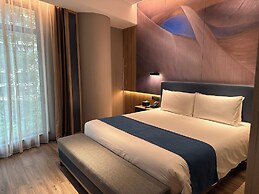 Shenzhen Naive S Hotel (Xili Metro Station Store)