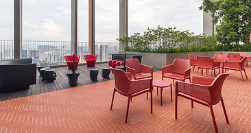 Millerz Square Kuala Lumpur, Travelet