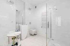 Minimalist Apartment Poznan by Renteres