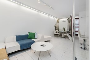Minimalist Apartment Poznan by Renteres