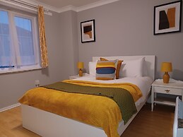 MALTING-GREEN DOOR-One Bedroom Apartment
