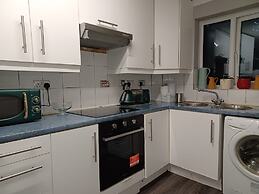 MALTING-GREEN DOOR-One Bedroom Apartment