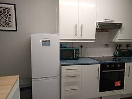 MALTING-GREEN DOOR-One Bedroom Apartment