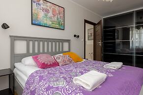 Apartment for 3 Guests Warsaw by Renters