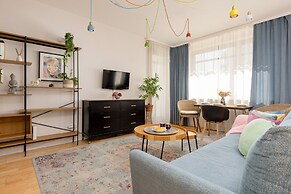 Apartment for 3 Guests Warsaw by Renters