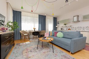 Apartment for 3 Guests Warsaw by Renters