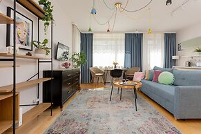 Apartment for 3 Guests Warsaw by Renters
