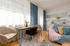 Apartment for 3 Guests Warsaw by Renters