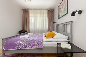 Apartment for 3 Guests Warsaw by Renters