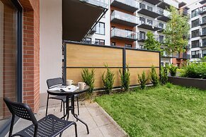 Lokum Salsa Apartment Cracow by Renters