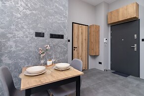 Lokum Salsa Apartment Cracow by Renters