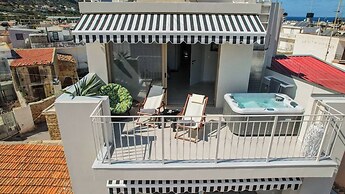 Napoleon Navy Suite 1bd 1ba