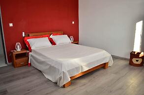 Room-the Romantic Atmosphere of the red