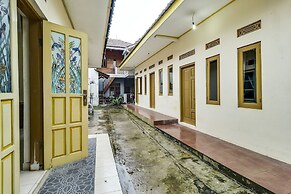 OYO 90892 My Guest House Syariah