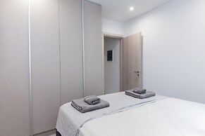 Stylish Brand New Apt at Megaro Mousikis