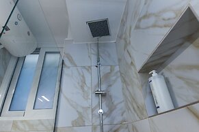 Stylish Brand New Apt at Megaro Mousikis