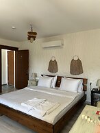 Pupa Alacati Butik Otel