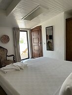 Pupa Alacati Butik Otel
