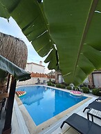 Pupa Alacati Butik Otel