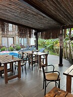 Pupa Alacati Butik Otel