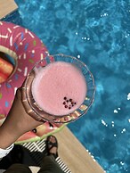 Pupa Alacati Butik Otel