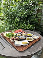 Pupa Alacati Butik Otel