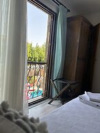 Pupa Alacati Butik Otel