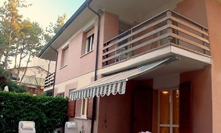 Elegant Villa a few Meters From the Beach