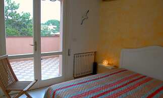 Elegant Villa a few Meters From the Beach