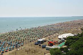 Elegant Villa a few Meters From the Beach